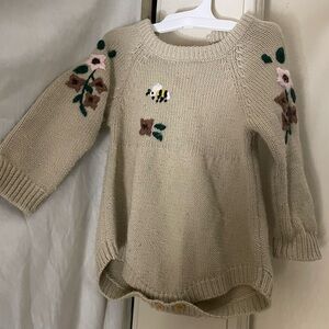 SHEIN Bee and Floral Embroidered Sweater Body Suit 9-12 Months